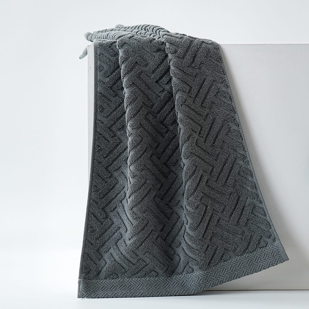 Ultra-Absorbent Cotton Face Towel – Water-Washed Texture