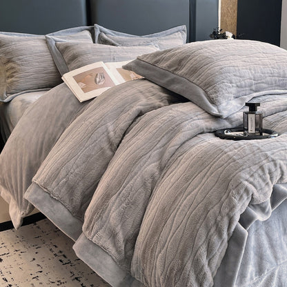 Double-Sided Fleece 4-Piece Duvet Cover Set – Thick Winter Warm Bedding – Duvet Cover 200×230 cm, Rounded-Corner Flat Sheet + 2 Pillowcases | Jenvra Home Textile