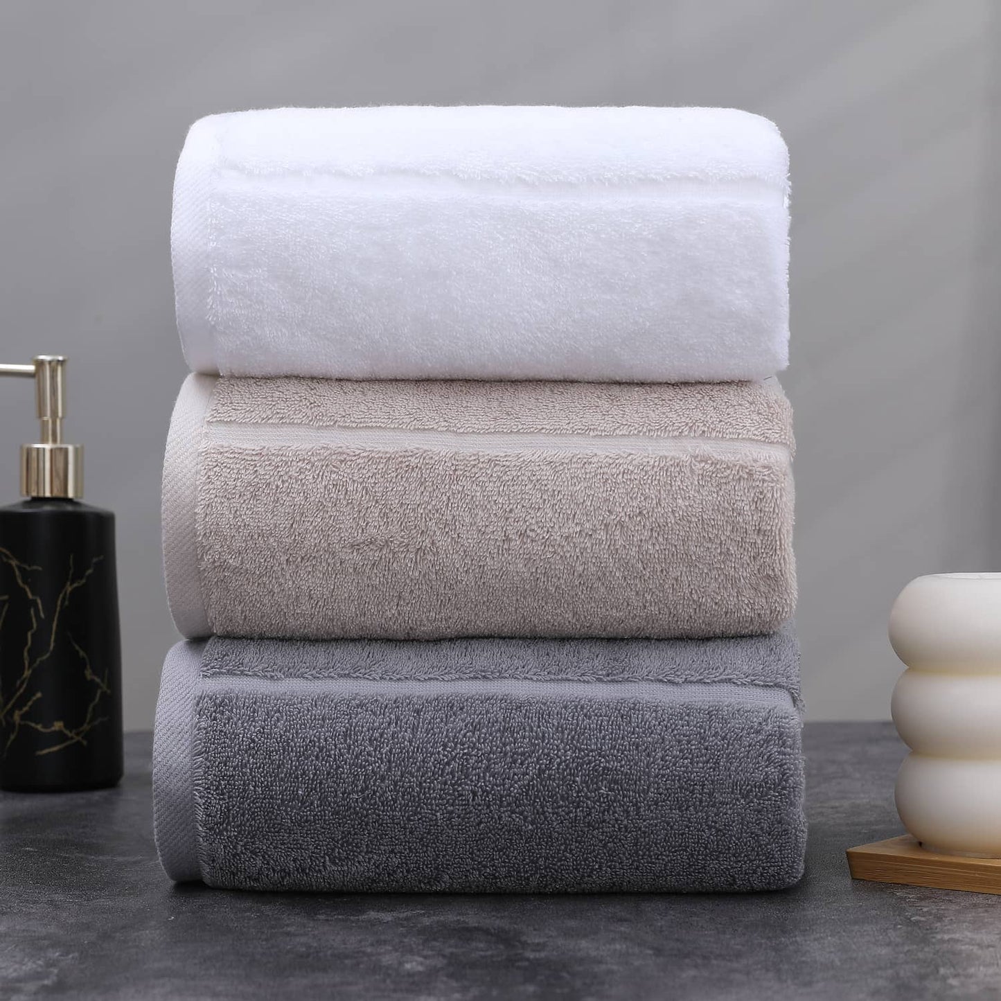Plush Cotton Bath Towel – Soft, Thick & Highly Absorbent