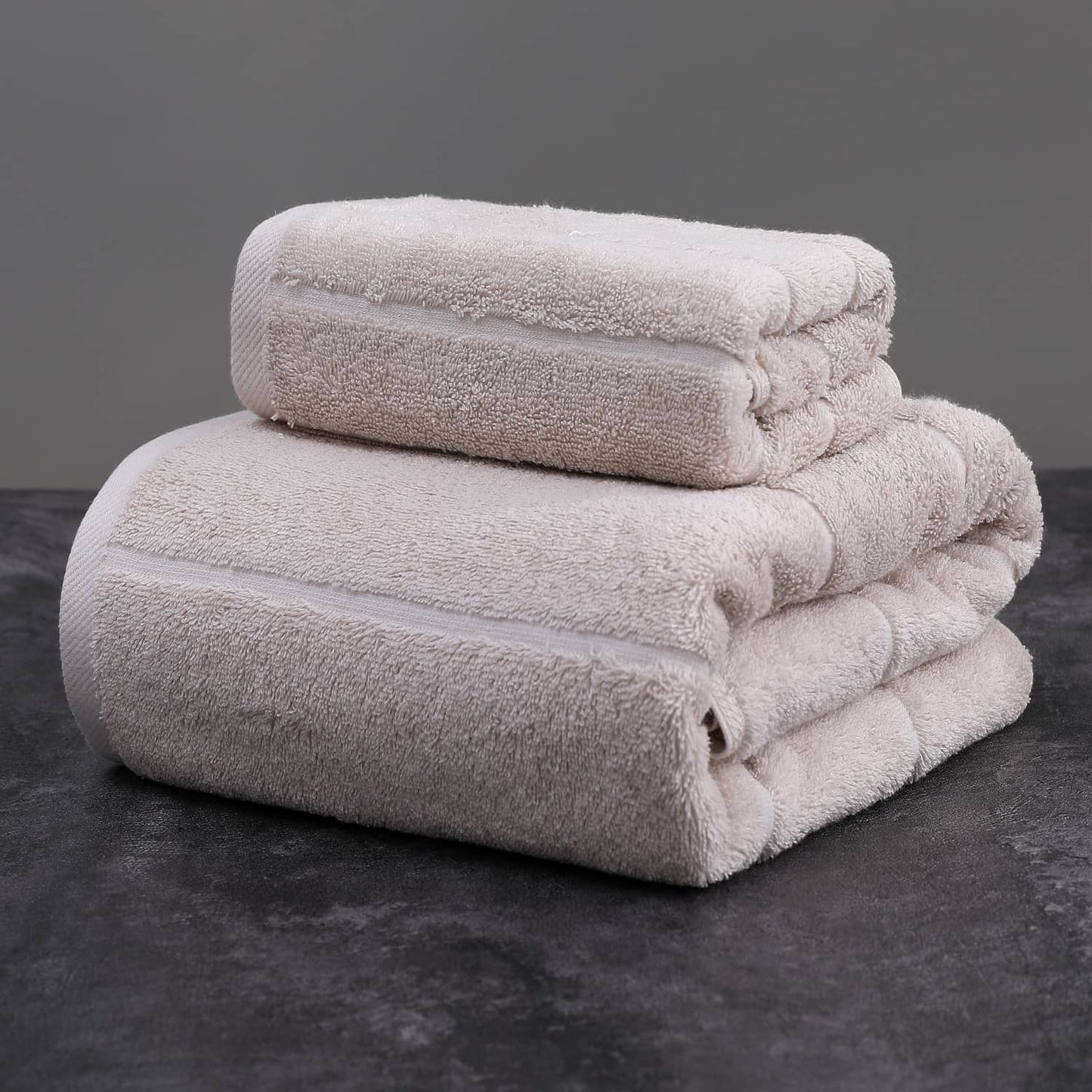 Plush Cotton Bath Towel – Soft, Thick & Highly Absorbent
