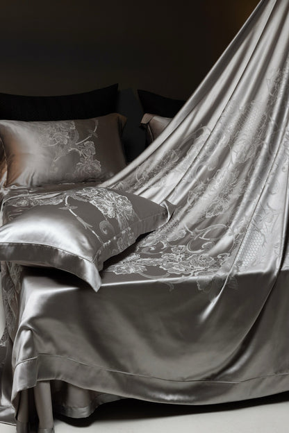 Luxury Silky Satin 4-Piece Bedding Set – Elegant Jacquard Design for Hotel-Style Comfort