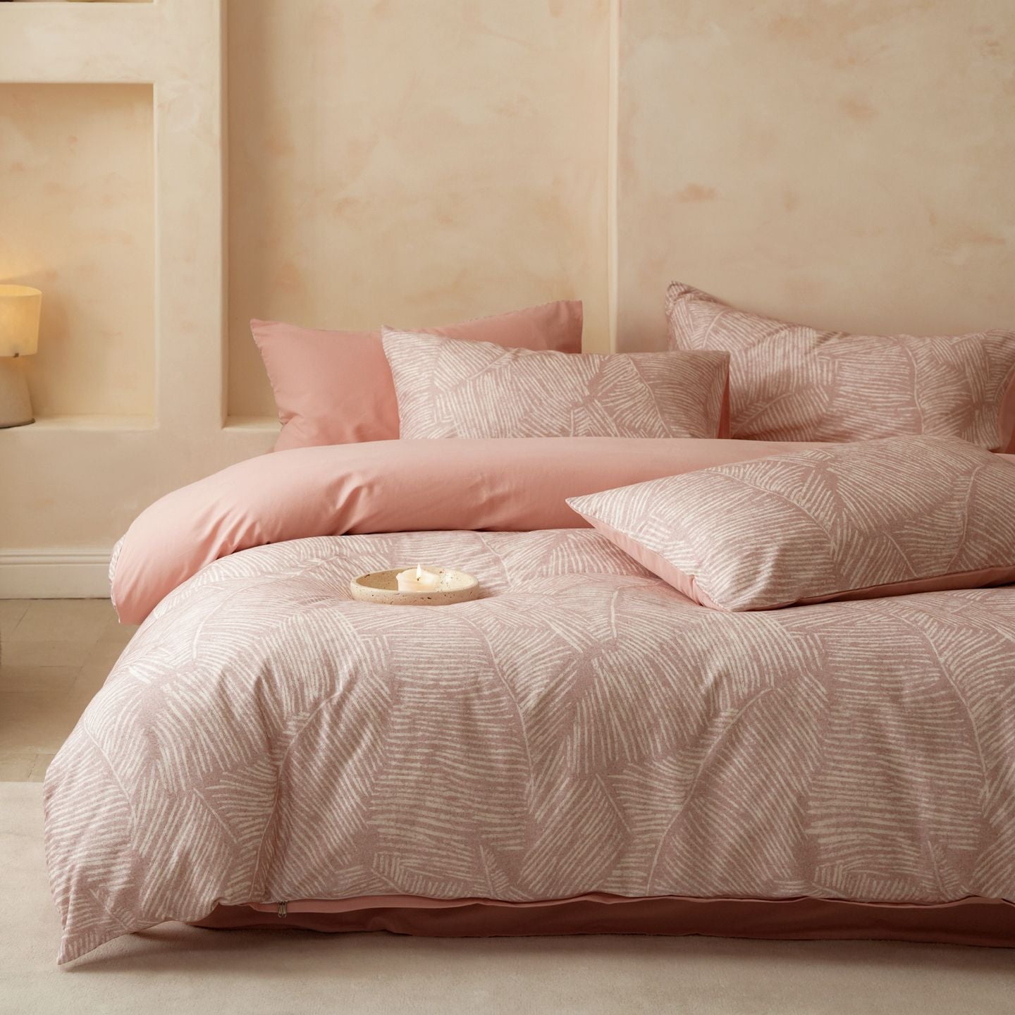 Soft Cotton 4-Piece Bedding Set – Winter Warmth in Minimalist Design